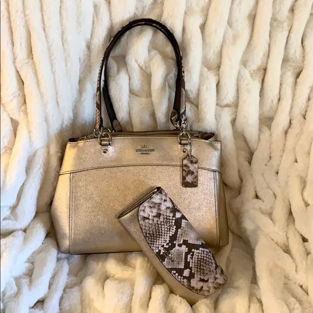 Coach gold purse. Matching wallet